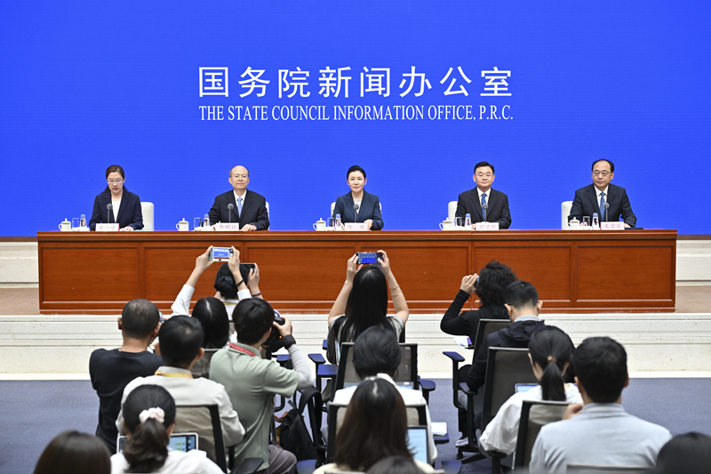 国新办举行“高质量完成‘十四五’规划”系列主题新闻发布会（司法部）