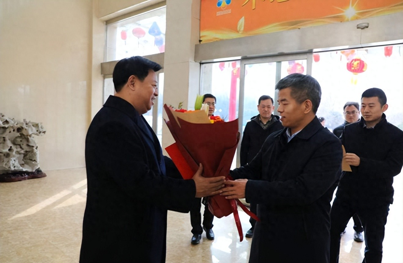 安阳市委常委、滑县县委书记李明东一行莅临河南华泰粮油机械走访慰问 送上新春祝福与殷切期望