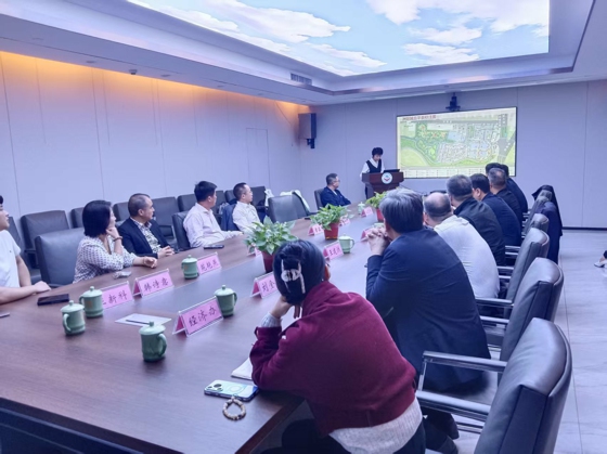 f44e9d064ecd104adac0f4fe7d4cf1d1